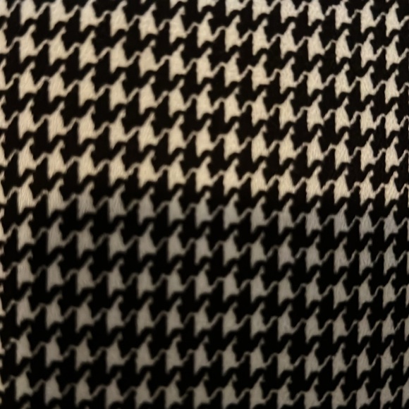 Halogen (Nordstrom) Houndstooth blouse - Picture 3 of 3